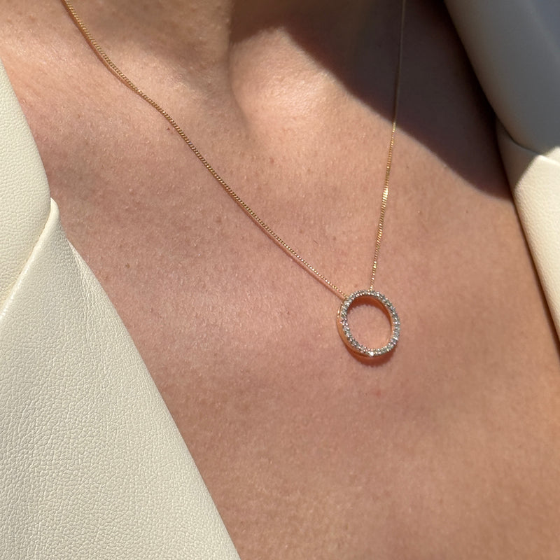GWENETH Diamond Circle Necklace