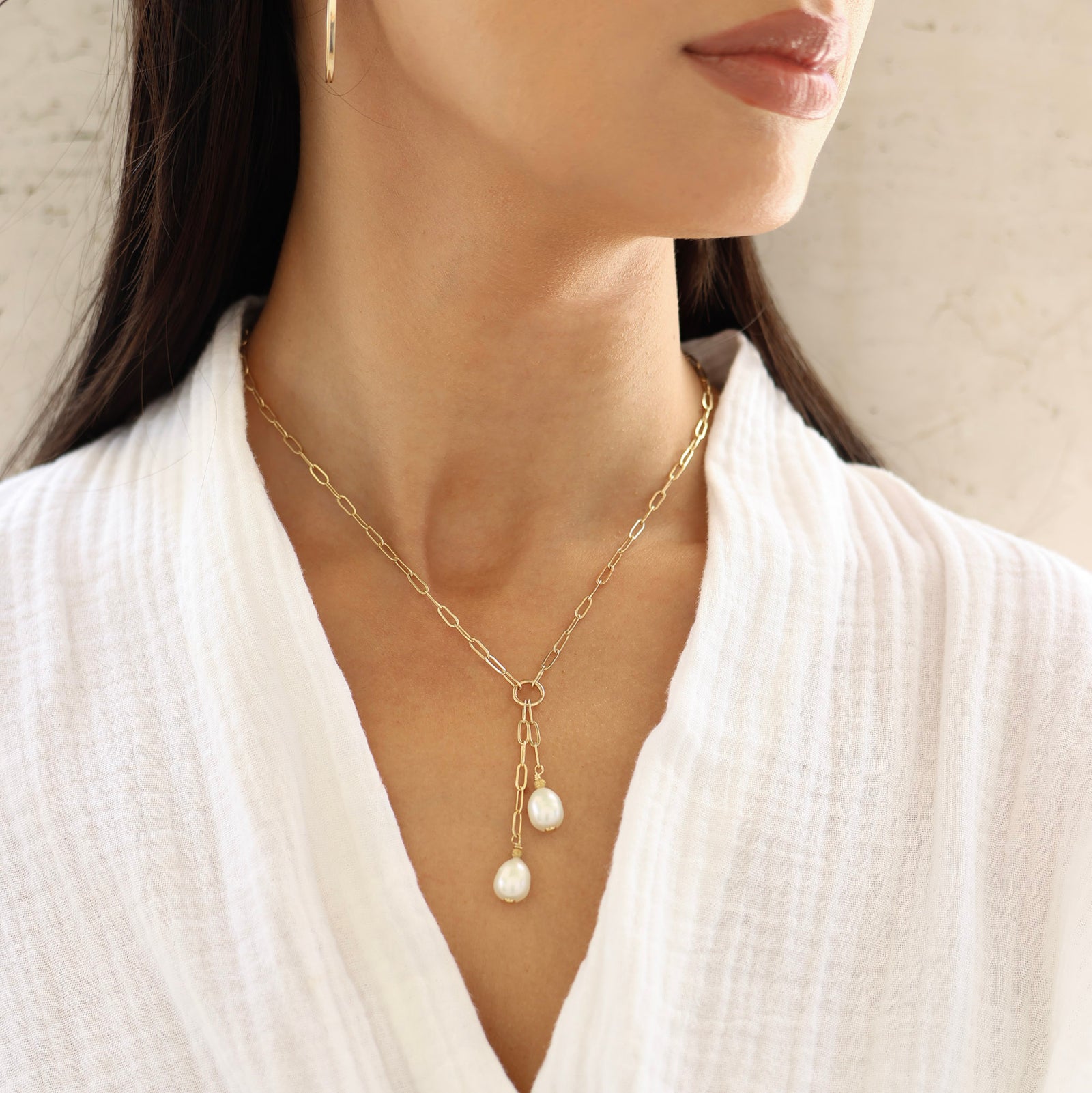 Duo Pearl Drop Lariat - White pearl – Carden Avenue